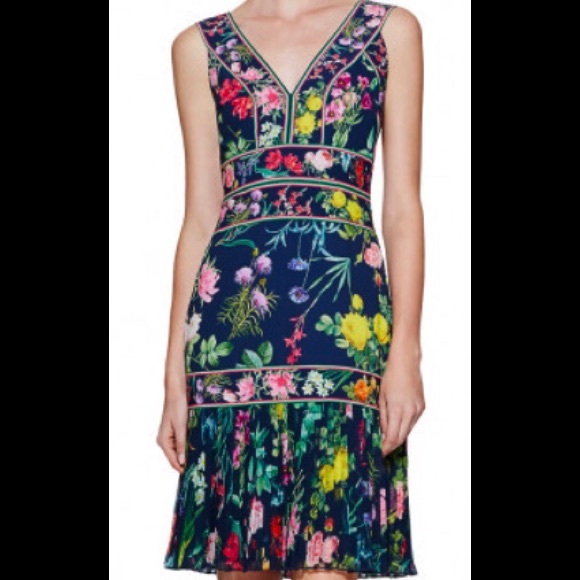 Tadashi Shoji Dresses & Skirts - Tadashi Shoji OLGA dress size 10